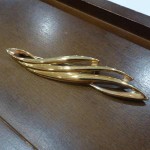 金プラブローチ7-27