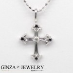 K18WGホワイトゴールド ダイヤモンド ブラックダイヤモンド0.06ｃｔ クロス デザインネックレス
